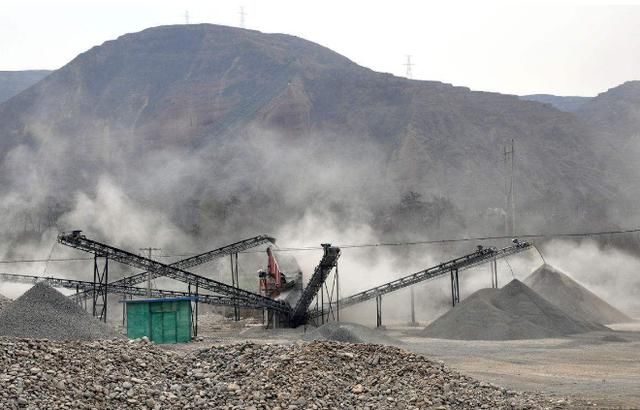 環保督查這么嚴，砂石廠粉塵彌漫怎么辦?超實用的除塵措施來了!